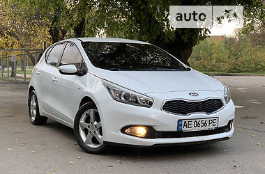 Хэтчбек Kia Ceed 2012 в Павлограде