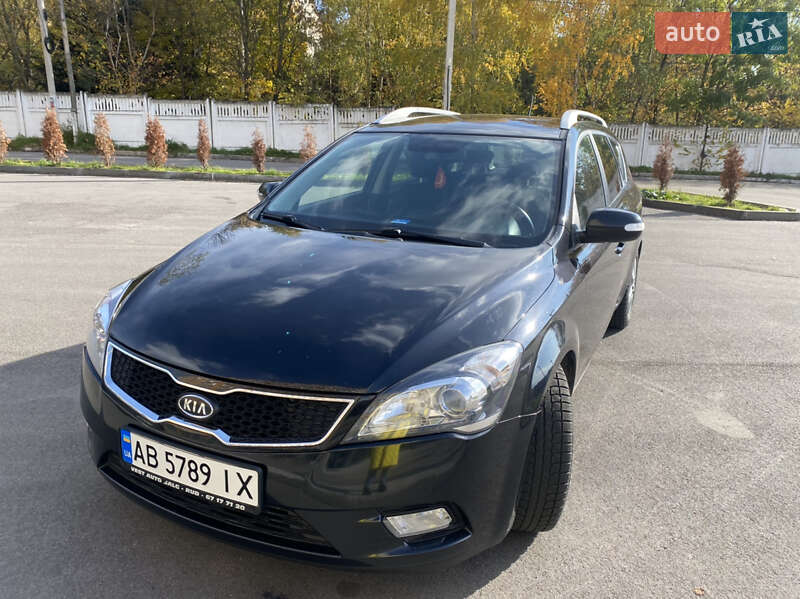 Седан Kia Ceed 2010 в Виннице