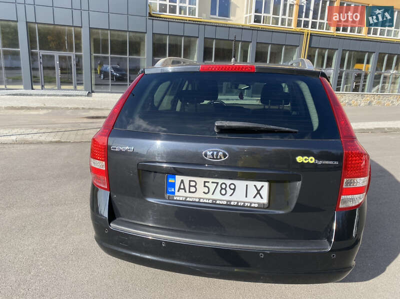 Седан Kia Ceed 2010 в Виннице