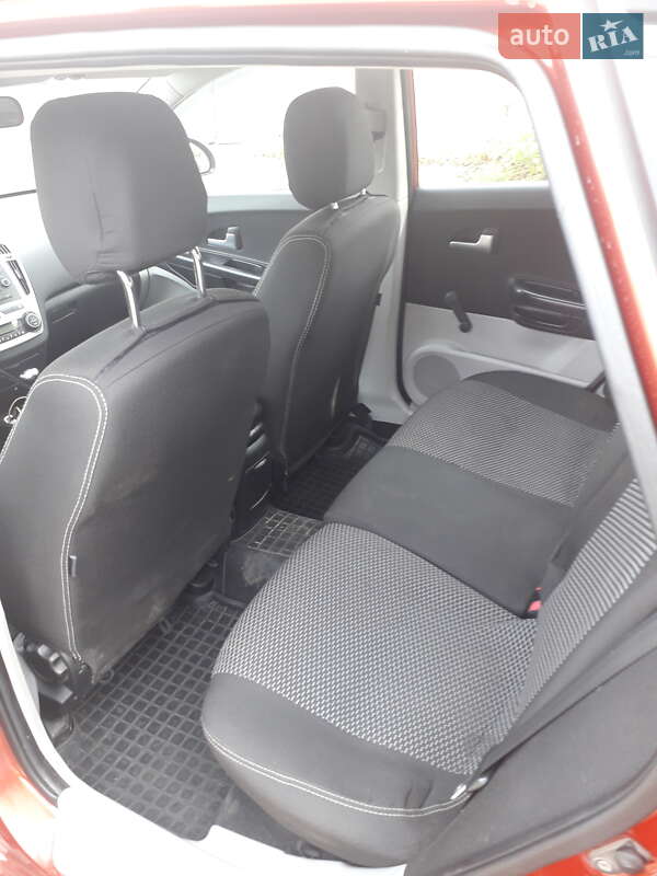 Хэтчбек Kia Ceed 2008 в Тростянце