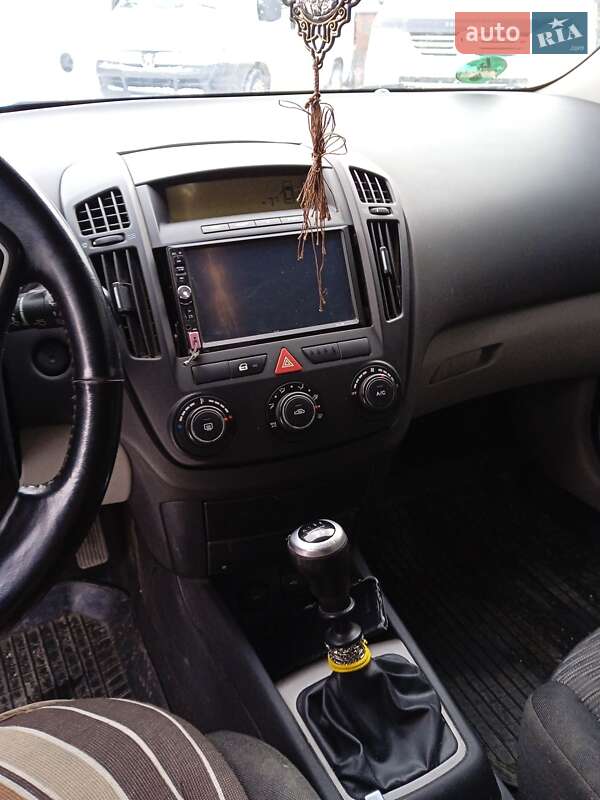 Универсал Kia Ceed 2007 в Старом Самборе