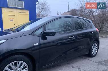 Хэтчбек Kia Ceed 2013 в Запорожье