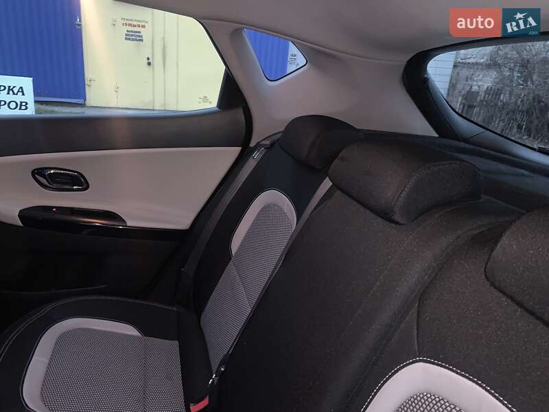 Хетчбек Kia Ceed 2013 в Запоріжжі