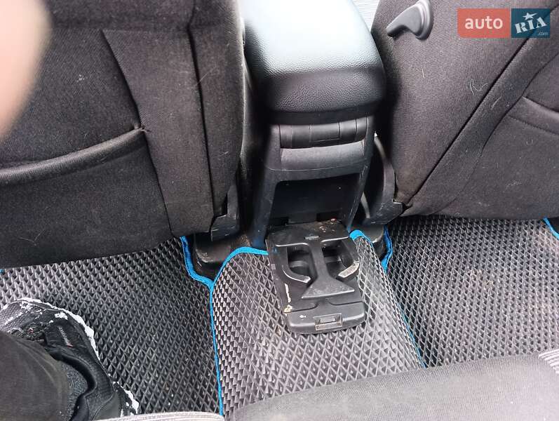 Хетчбек Kia Ceed 2009 в Хмельницькому