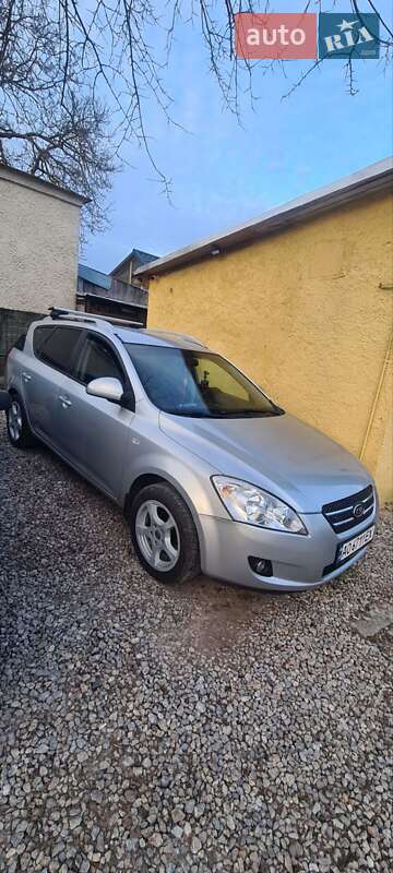 Универсал Kia Ceed 2008 в Ужгороде