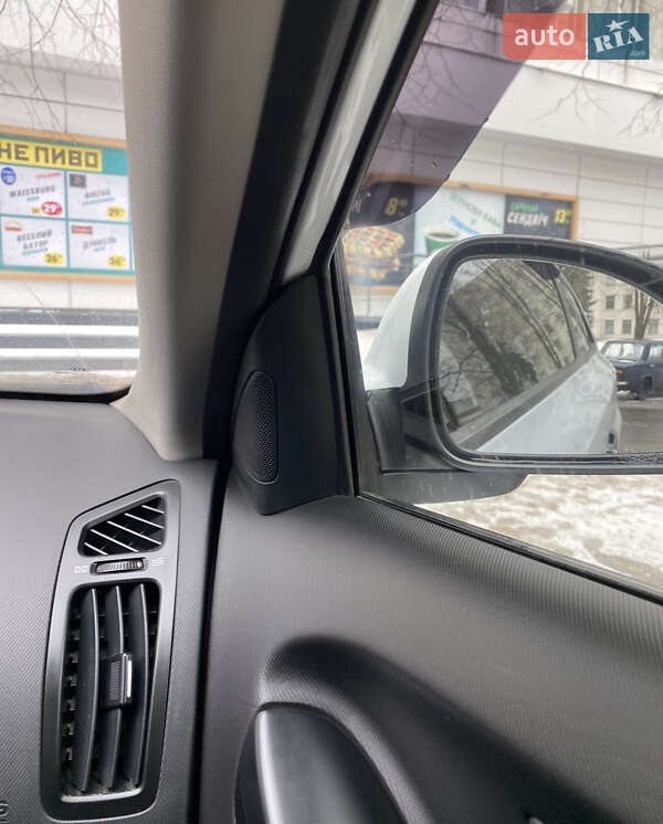 Хэтчбек Kia Ceed 2008 в Полтаве