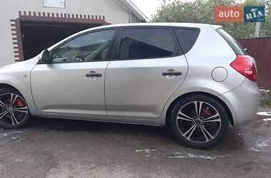 Хэтчбек Kia Ceed 2007 в Борщеве