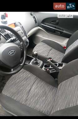 Универсал Kia Ceed 2009 в Василькове