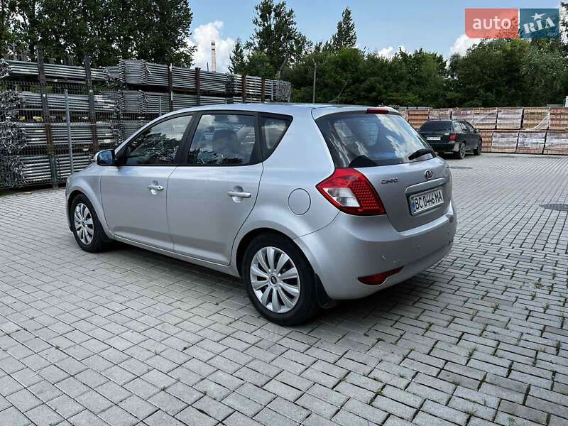 Хэтчбек Kia Ceed 2009 в Львове фото 8 Хэтчбек Kia Ceed 2009 в Львове