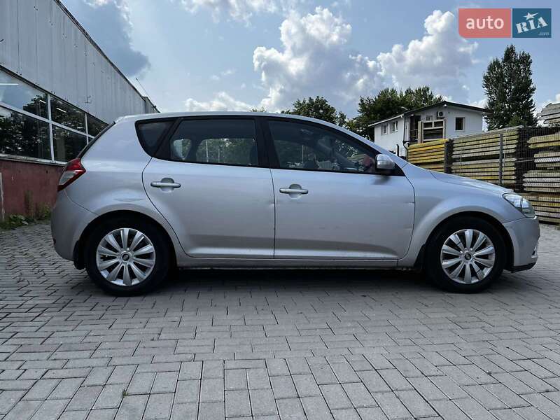 Хэтчбек Kia Ceed 2009 в Львове фото 17 Хэтчбек Kia Ceed 2009 в Львове