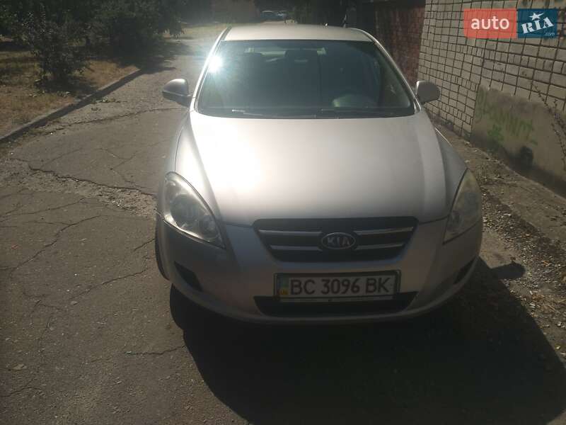 Хэтчбек Kia Ceed 2008 в Днепре фото 3 Хэтчбек Kia Ceed 2008 в Днепре