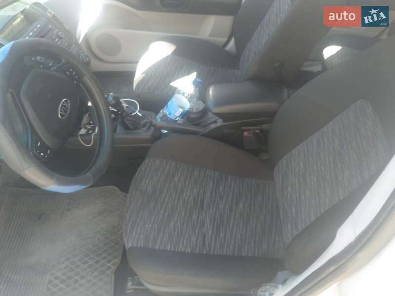 Хэтчбек Kia Ceed 2008 в Днепре фото 5 Хэтчбек Kia Ceed 2008 в Днепре