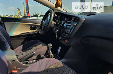 Хетчбек Kia Ceed 2015 в 