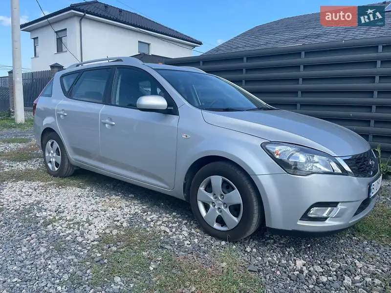 Kia Ceed 2012