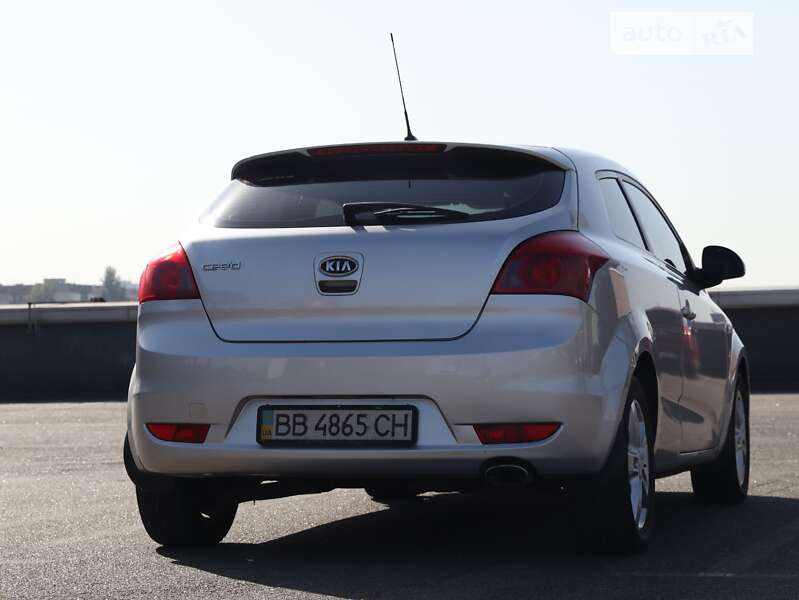 Хетчбек Kia Ceed 2008 в Києві