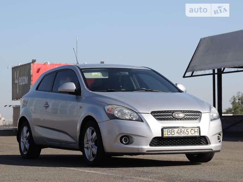 Хетчбек Kia Ceed 2008 в Києві