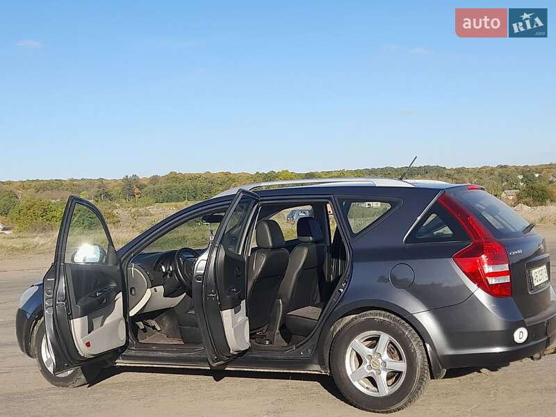 Універсал Kia Ceed 2009 в Бару фото 11 Універсал Kia Ceed 2009 в Бару