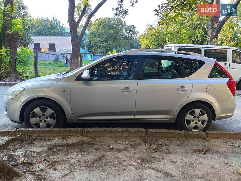 Универсал Kia Ceed 2008 в Киеве фото 3 Универсал Kia Ceed 2008 в Киеве