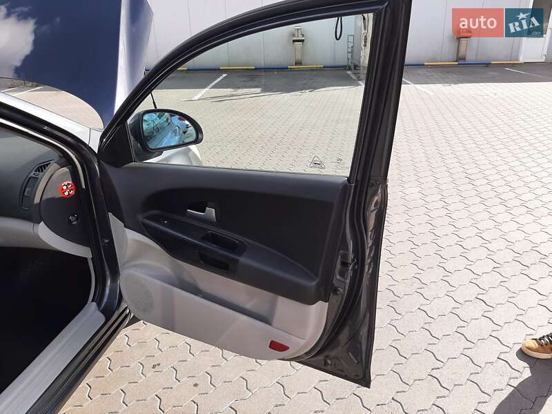 Универсал Kia Ceed 2007 в Луцке фото 24 Универсал Kia Ceed 2007 в Луцке
