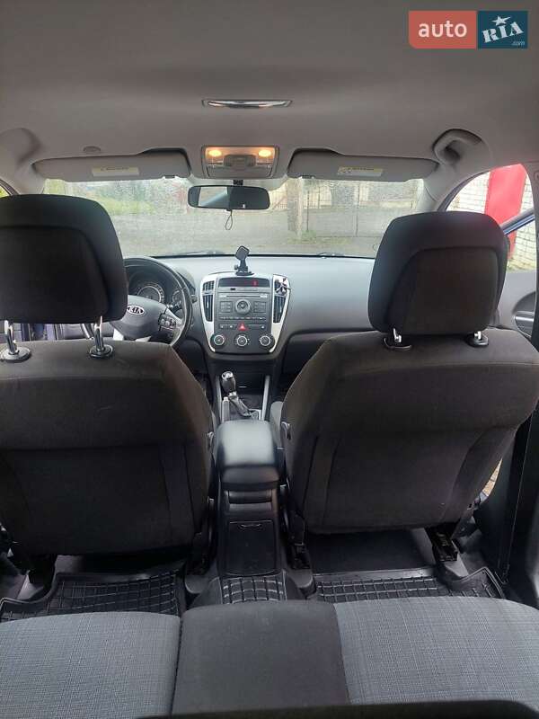 Универсал Kia Ceed 2010 в Львове фото 2 Универсал Kia Ceed 2010 в Львове