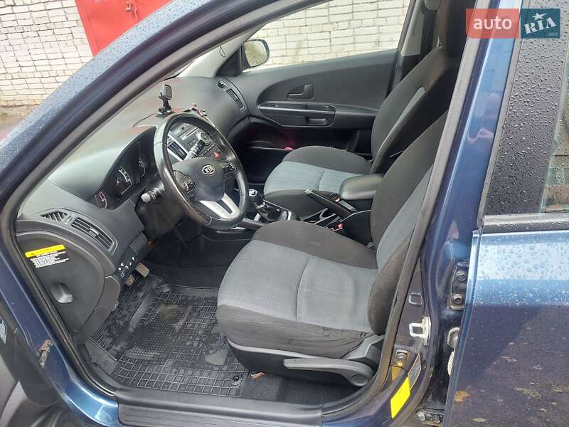 Универсал Kia Ceed 2010 в Львове фото 10 Универсал Kia Ceed 2010 в Львове