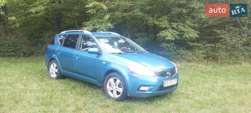 Универсал Kia Ceed 2010 в Мукачево