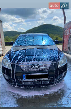 Хетчбек Kia Ceed 2007 в Хусті