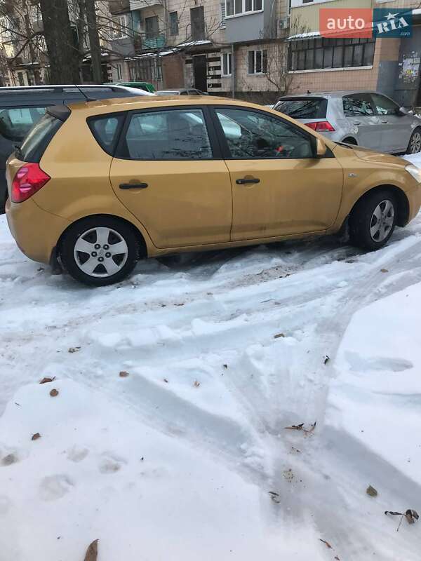 Хетчбек Kia Ceed 2007 в Полтаві фото 5 Хетчбек Kia Ceed 2007 в Полтаві