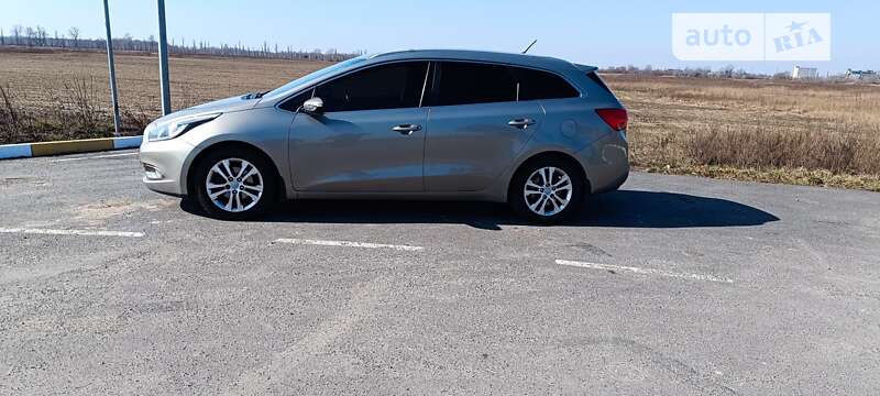 Универсал Kia Ceed 2012 в Киеве