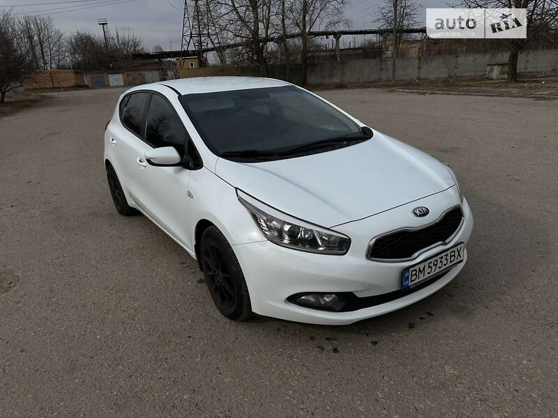 Хэтчбек Kia Ceed 2013 в Киеве