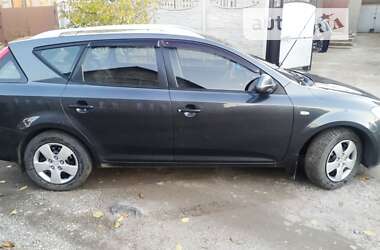 Универсал Kia Ceed 2008 в Запорожье