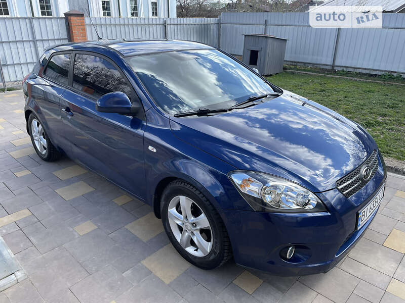 Хэтчбек Kia Ceed 2008 в Полтаве