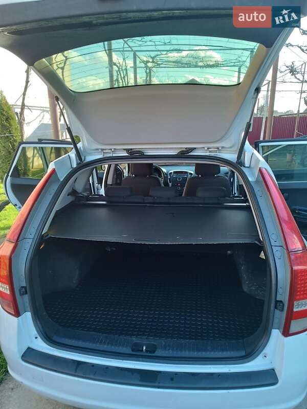 Универсал Kia Ceed 2011 в Виноградове