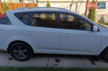 Универсал Kia Ceed 2011 в Виноградове Универсал Kia Ceed 2011 в Виноградове