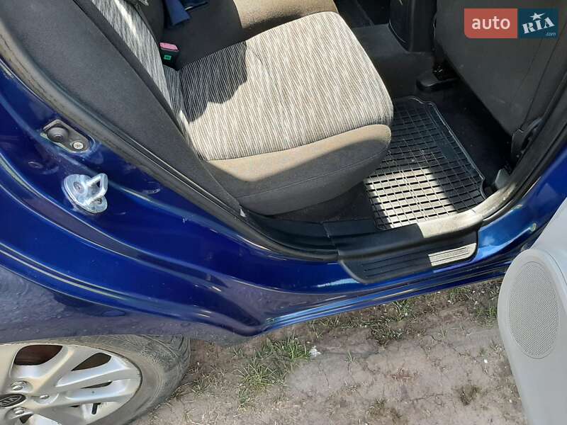 Хэтчбек Kia Ceed 2008 в Боярке