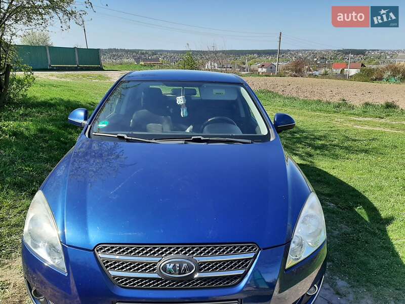 Хэтчбек Kia Ceed 2008 в Боярке