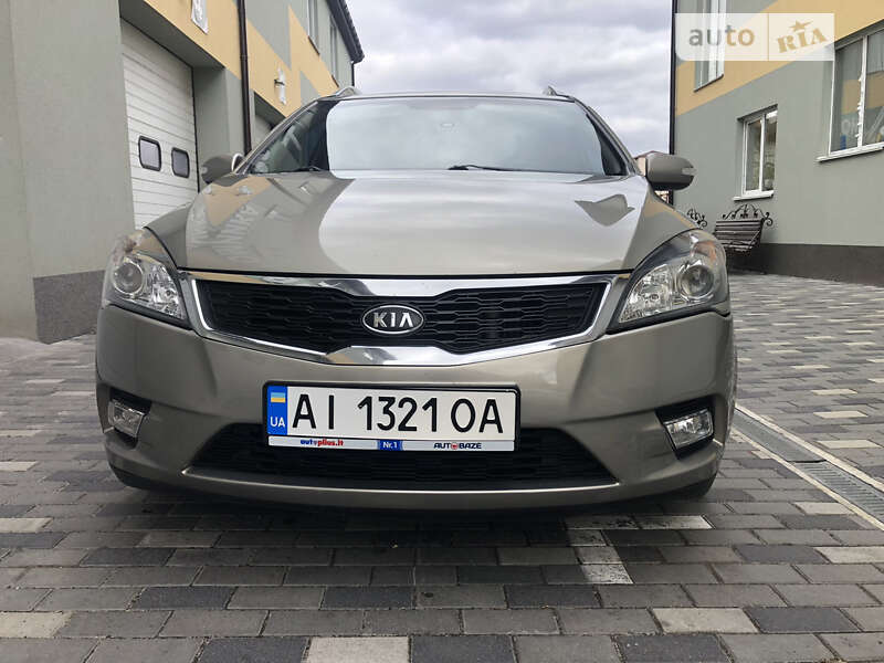 Универсал Kia Ceed 2011 в Тульчине