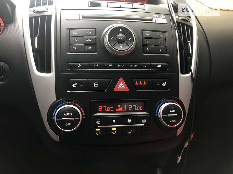 Универсал Kia Ceed 2011 в Тульчине