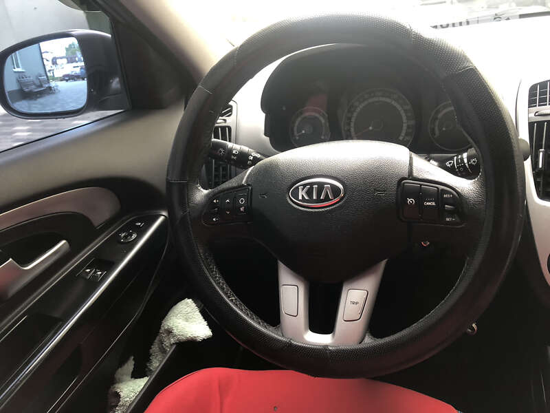 Универсал Kia Ceed 2011 в Тульчине