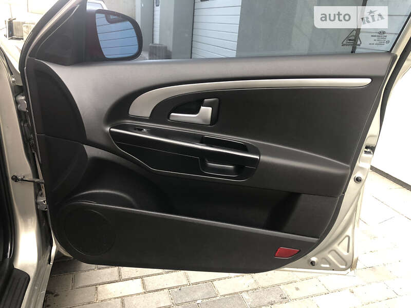 Универсал Kia Ceed 2011 в Тульчине