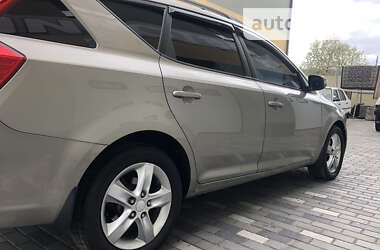 Универсал Kia Ceed 2011 в Тульчине