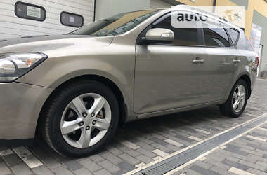 Универсал Kia Ceed 2011 в Тульчине