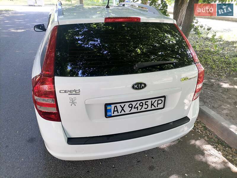 Универсал Kia Ceed 2011 в Харькове