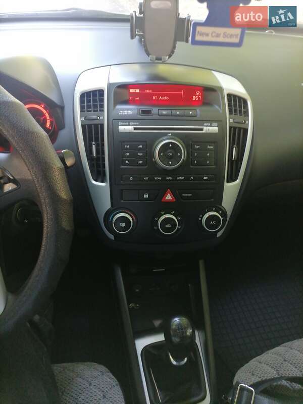 Универсал Kia Ceed 2011 в Харькове