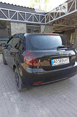 Хэтчбек Kia Ceed 2008 в Тячеве