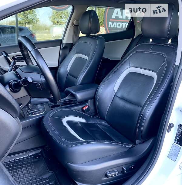 Хэтчбек Kia Ceed 2012 в Киеве