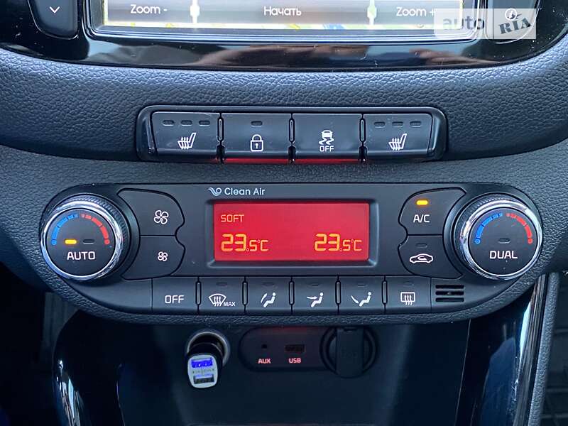 Хэтчбек Kia Ceed 2012 в Киеве
