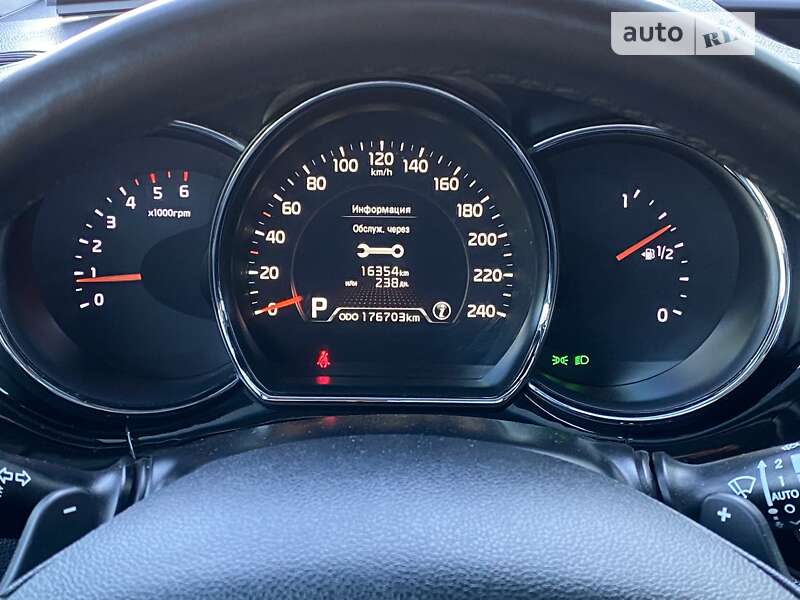 Хэтчбек Kia Ceed 2012 в Киеве