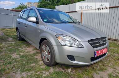 Универсал Kia Ceed 2009 в Луцке