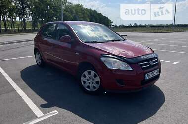 Хетчбек Kia Ceed 2007 в Дніпрі